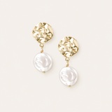Horizon Pearl Stud Earrings in Pearl